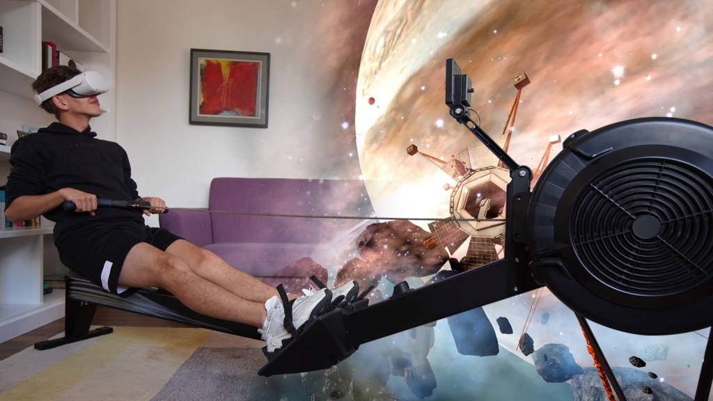 Rowing in HOLOFIT VR Rowing in HOLOFIT VR